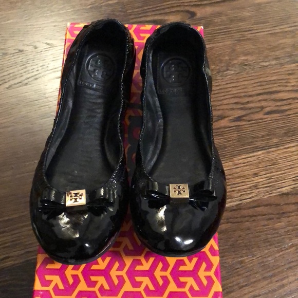 Tory Burch Bow Ballet Flats - Picture 1 of 4